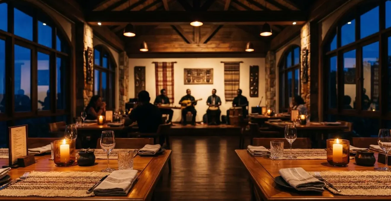 Ambiance chaleureuse d'un restaurant avec spectacle de valiha à Antananarivo en soirée